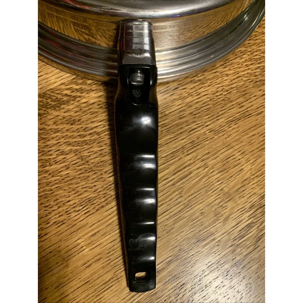 Lifetime Skillet 11